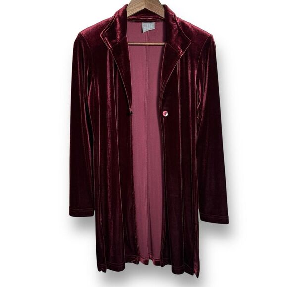 Vintage Rabbit Rabbit Rabbit Velvet Duster in Deep Red, size 4P, flawless! - Picture 6 of 8